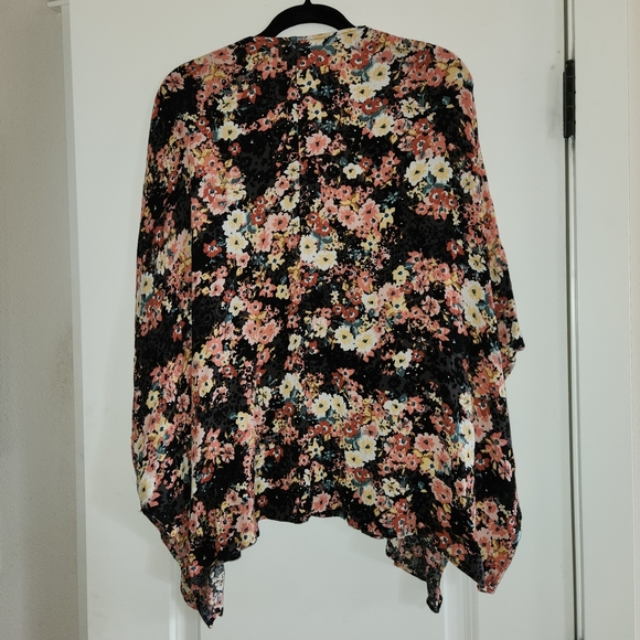 Maurices Black Floral Kimono Colorful Black One Size Shoulder Smocking Bohemiem - Picture 4 of 12
